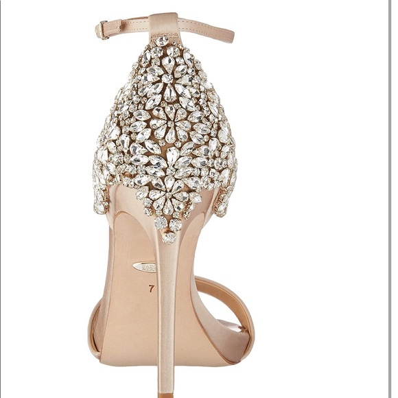 Badgley Mischka Eleanor Sandal Ivory Satin Sz 9.5 - Picture 14 of 14